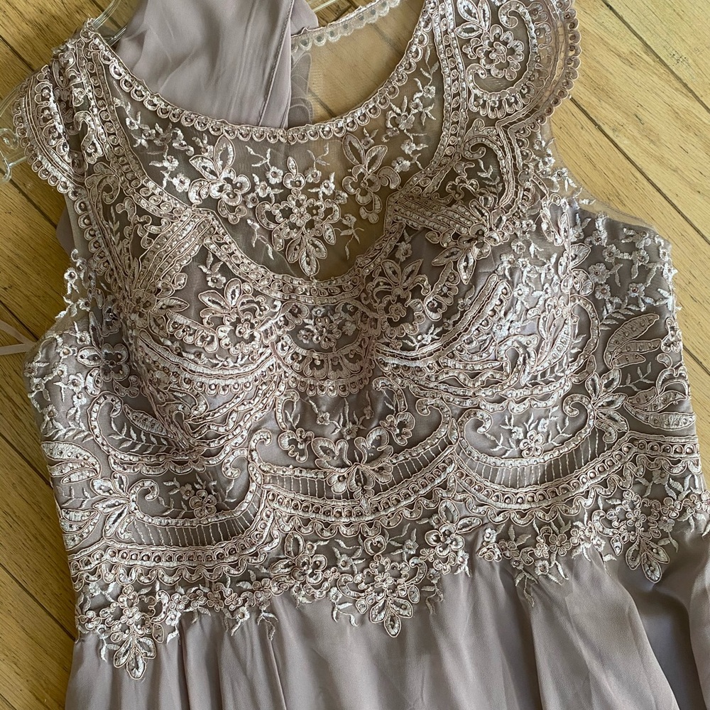 Beautiful gown! Never worn or altered!